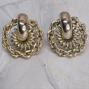 Vintage Gold Tone Rope Sunburst Screw Back Earrings 1”
